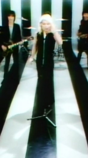 Blondie: Hanging on the Telephone