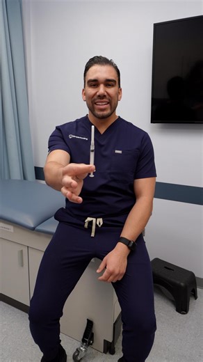 IM injection location reviews; save to memorize these 🤝 Finding the Deltoid: Measure 2 inches below the acromion process for deltoid injection (basically an upside-down triangle) Finding the Vastus lateralis injection: Locate the greater trochanter of the femur, the top border of the muscle is found a hand width below the groin, and bottom border is found a hand width above the knee – want to inject in the middle of this area toward the mid lateral thigh . . To try out SimpleNursing for FREE, c