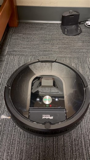 iRobot Roomba 980 Docking Error 18 #irobot #roomba #robot #robotvacuum #