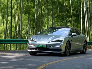 极致驾控，随心所“驭”#仰望U7 #仰望U7随心驾驭  #dou是好车#新能源汽车 #比亚迪