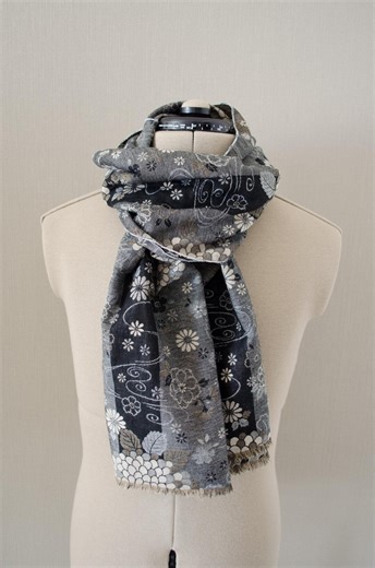 Japanese Kimono Cotton Scarf: Reversible Jacquard Patchwork With Chrysanthemum - Etsy