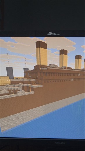 #Minecraft#Titanic I built my own version of the RMS Titanic.