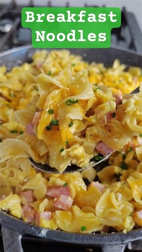 Ham & Egg Breakfast Noodles | Easy Comfort Food #easyrecipes#breakfast