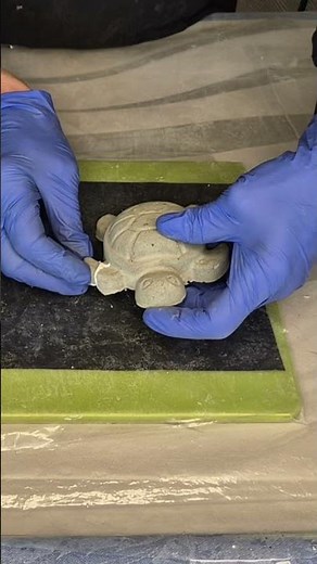 Making Concrete Turtle from Plastic Mold