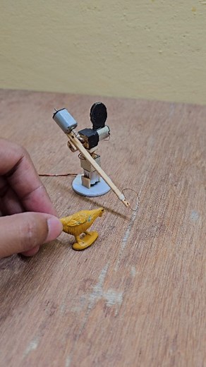 237K views · 1.7K reactions | Chicken trap with robotic arm funny trap #engineering #viral #trap #tranding | Science & Engineering | Facebook