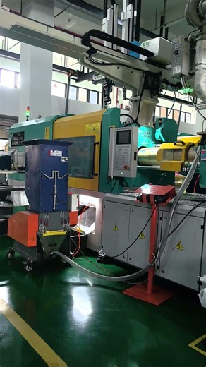 Automated Pen Production Line Injection Molding Machine in Operation