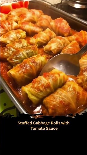 Stuffed Cabbage Rolls with Tomato Sauce