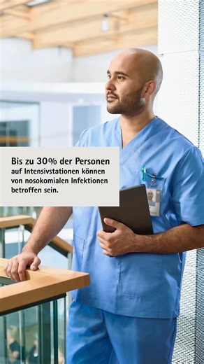 Wussten Sie, dass bis zu 30 % der Personen auf Intensivstationen von nosokomialen Infektionen betroffen sein können? Patient*innen haben - selbst wenn sie auf normalen Stationen liegen - oft ein geschwächtes Immunsystem. Wie können wir diese und alle an ihrer Pflege Beteiligten, einschließlich uns selbst, schützen?​ Schützen durch Prävention. ​ Erhöhen Sie die Sicherheit in Krankenhäusern durch Ganzkörperdekolonisation. | B. Braun | Facebook