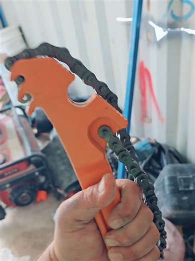 Essential Tools for Pipefitters: Chain Wrench Insights