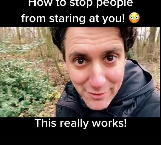 How to stop people from staring! #lifehacks #lifelessons #staring #psychology #manipulation #influence #foryourpage #fyp #motivation #viral #lifehack