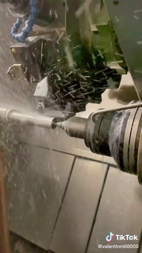 Pièce réaliser sur un tour à commande numérique, programmer par mes soins 🤘🏻✌🏻😁#satisfying #turning #cnc #fanuc #skt250sy #tournage #usinage #satisfaisant #hardwork #programming #acier #fraisage #machine