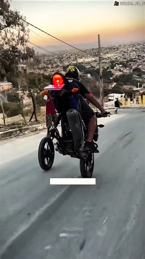 The boy got into serious trouble with his bike.🏍️।#shorts #facts #automobile #amazing #funny #news