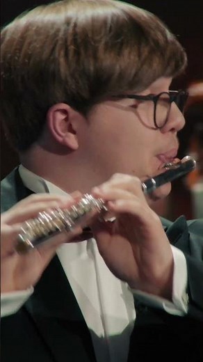 Unreal flute playing! 🎶