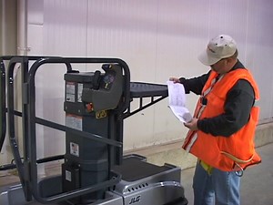 10MSP Operator Safety - Stock Pickers - JLG University Training Video Library