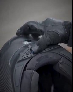 19K views · 1K reactions | Connect with Shockwave and enjoy the ride!  Fully integrated into the ATLAS 4.0 helmet, the Shockwave system delivers seamless connectivity with your smartphone, for music and comms. Available now at www.ruroc.com | Ruroc | Facebook