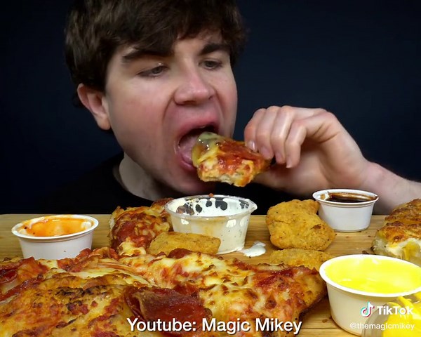 Delicious ASMR Domino's Pizza Mukbang Eating Show