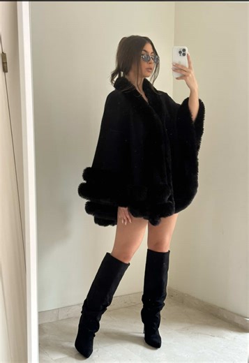 Shop the VIP cape and BOSTON boots at BELLALUXE.CO.UK