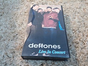 Deftones - Live In Concert
