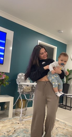 Traditional Afghan Dance Performance by Homeira Rasif