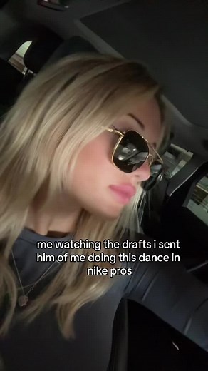 Original Nike Pro Girl Dancing: Hot Fit Gyal Nike Pro Dance