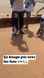 Ça bouge pas avec les fans 🇬🇳🇫🇷 # @à la une | Sosie Mhd