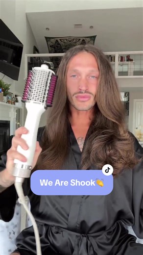 This look has us shook. 🤯 Shark® SmoothStyle™ creates the perfect shiny, sleek look starting from wet or dry hair, with no heat damage. #SharkBeauty #SharkSmoothStyle #ForAllHairkind #hairgoals
