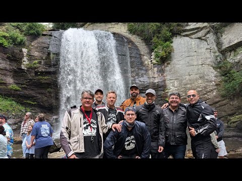 North Carolina Motorcycle Trip – Waterfalls, Curves & Blue Ridge Parkway