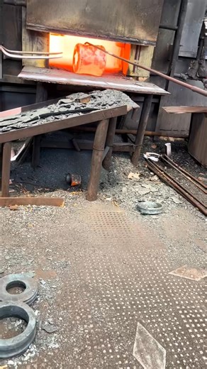 Make in China Forging a raw bearings Ancient Techniques Recreated #machine #process #factory | thesteelfactory