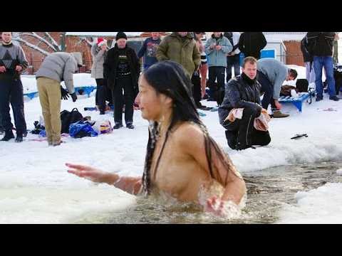 Ice Hole Swimming ❄️ LIVE in a Frozen River | Winter Cold Plunge