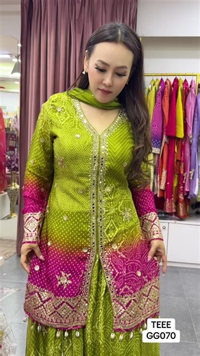 Chinon Skirt Set Fashion: Sizes 38 and 40