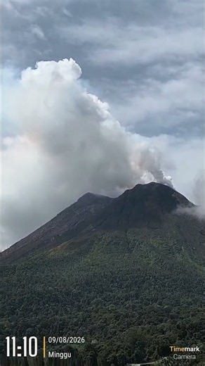 Peningkatan Aktivitas Gunung Sinabung, Sumatra Utara