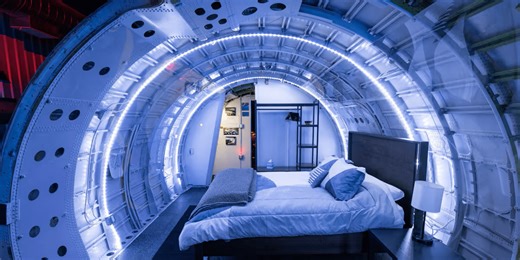 A Texas Home With an Airplane in the Living Room, Kate Moss’s Old London House and More