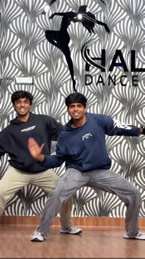 𝑹𝒊𝒔𝒉𝒊𝒊𝒊  on Instagram: "Singari's, present here !! 🌚 @mistyofficial.__ @ravivarma_1403 🎥 : @suneka_1020 👉🏻👈🏻 #mistyofficial #singari #fyp #reels #trending"