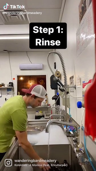 Checkout our cleaning process for growlers! You won’t leave here with a dirty bottle, we guarantee it! #growler #mead #clean #wash #bts #behindthescenes #wanderingbardmeadery