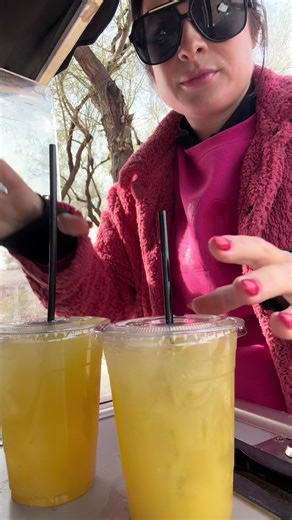 Bus club another club! 😂😂 all over for the next 12 days! This was also recorded last week so half way thru the 12 days! Cheers! #drinks #cartgirl #pregnant #thedukegolfcourse #screwdriver