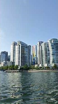 O Passeio de Balsa em False Creek, Vancouver, Canada #canada