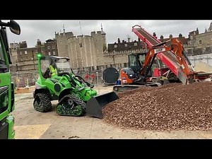 Avant 860 Loader Superbloom at the Tower of London