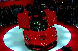 Exploring the Ferrari LaFerrari Hypercar