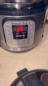 Dinner! Low Carb Vegetable Beef Soup! #InstantPotMeals #OnePotMeals #SlowCooker #YourRealtorCooks #HomeChef #HomeCooking #LowCarb | Ashley Lynn Thorner