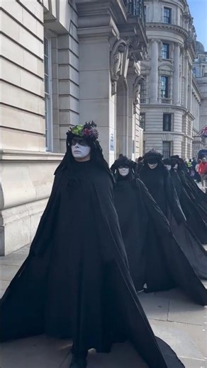Black Demons Arrives In London Streets #black #london #tour