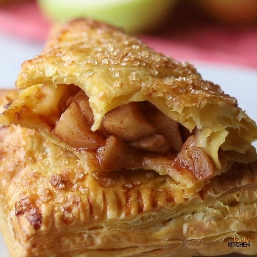 2.4K views | Full recipe: https://thetoastykitchen.com/puff-pastry-apple-turnovers/ Make a batch of puff pastry apple turnovers today - all you need are six ingredients and less than 30 minutes. Buttery puff pastry is filled with cinnamon apples and topped with a crunchy turbinado sugar crust. | The Toasty Kitchen | Facebook