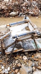 Gold prospecting in the rivers and streams | Blockbuster Buzz