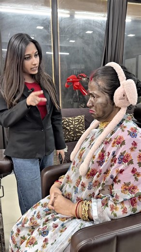 Maidam plzz mujhe gora kardo naa 😭😭😭#youtube #youtubeshorts #funny #trending #shorts #comedy