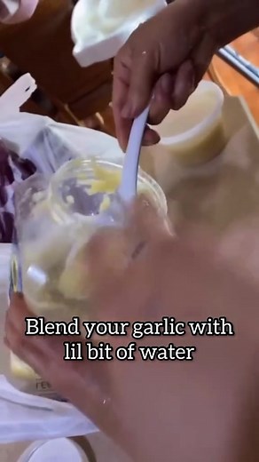 How to store your garlic 😳🧄 #foodhacks #recipeoftheday #recipes #foodie #garlic | Chris Cho
