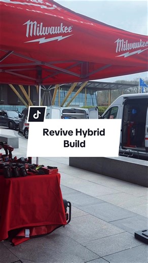 The Revive Hybrid setup 🔥 Built for efficiency, performance, and a clean mobile workspace. Another custom van completed by King’s Fleet Services 👑🚐 #foryou #VanBuildUK #WheelRepairSpecialist #WorkshopOnWheels #viral