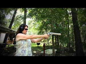 mom shooting the taurus raging bull 454