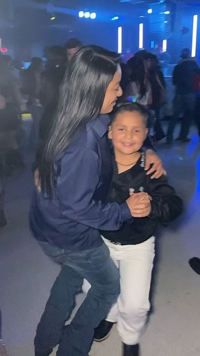 97K views · 10K reactions | Y que me saca a bailar un mini pro 殺 @andie_melanieorozco #bailes #baileschingones #huapangos #baile #niño #niñosbailarines #estefmayte #parati #foryou #fypシ #explore #reels #reelsinstagram #fbreels | Estef Sanchez | Facebook