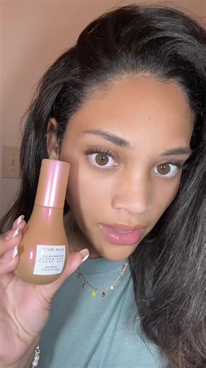 If your bronzing drops aren’t doing good, one might say they’re doing bad ): these drops by glow recipe have niacinamide in them which makes them a beautiful multi use product 😍 #skincare #makeup #beauty #viral