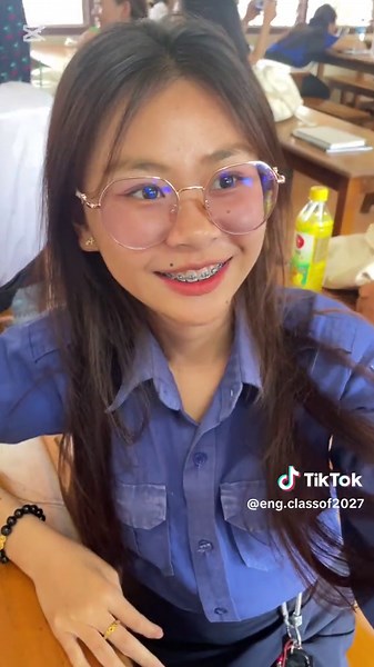 ແລ້ວເຈົ້າເດໄປລອຍນຳໃຜ😝#2a #foryou #ຟີດດດດດດດດ