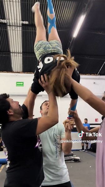#cheerleading #paratiiiiiiiiiiiiiiiiiiiiiiiiiiiiiii #sports #tiktok